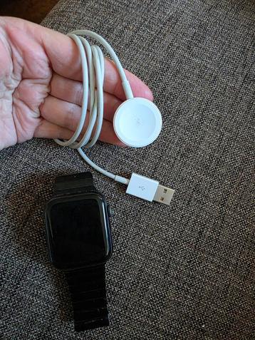 Apple Watch Zwart beschikbaar voor biedingen