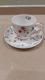 Kop en schotel van The London collection:Spring Blossom., Huis en Inrichting, Keuken | Servies, Ophalen of Verzenden, Porselein