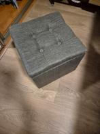 GUSTA opberg kist / poef, Huis en Inrichting, Banken | Voetenbanken en Poefen, Hout, Minder dan 50 cm, Vierkant, Minder dan 50 cm
