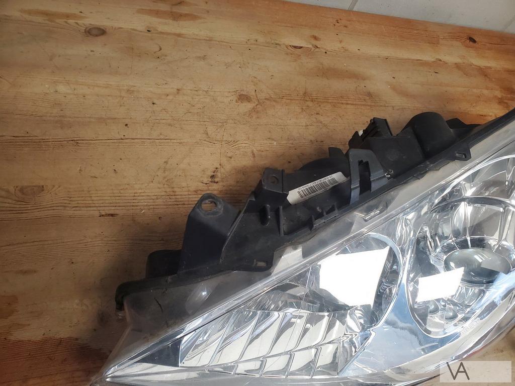 Peugeot 307 koplamp xenon links facelift 2005 - 2008 €200, Ophalen of Verzenden, Gebruikt, Peugeot