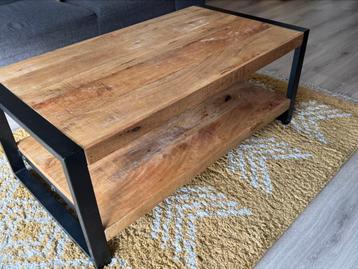 Salontafel Mangohout - Staal beschikbaar voor biedingen
