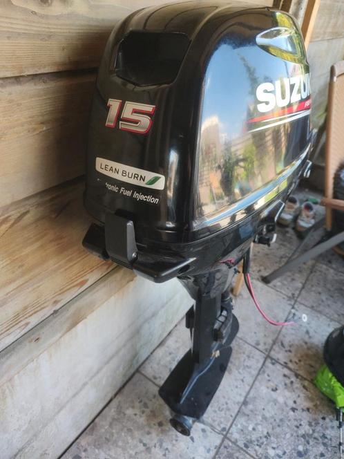 Suzuki 15 PK 2013 buitenboordmotor langstaart afstandsbedini, Watersport en Boten, Buiten- en Binnenboordmotoren, Zo goed als nieuw