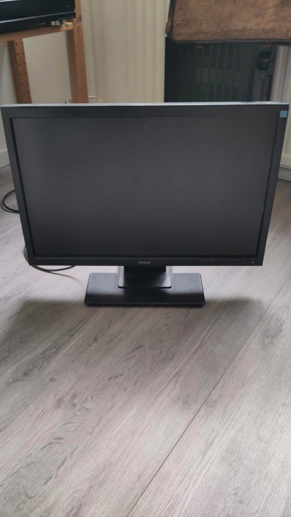 Iiyama ProLite E2201W-B1 22 inch Monitor, Computers en Software, Monitoren, Gebruikt, 60 Hz of minder, DVI, VGA, In hoogte verstelbaar