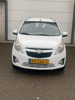Chevrolet Spark 1.0 2010 Wit NIEUWE APK!, Auto's, Voorwielaandrijving, 839 kg, 4 cilinders, Bedrijf