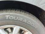 16 Inch Velgen met zomerbanden  - Tourador 215/60R16, 16 inch, Banden en Velgen, Ophalen of Verzenden, Personenwagen