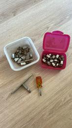 2 sets schroeven, Dieren en Toebehoren, Ophalen of Verzenden, Zo goed als nieuw, Overige soorten
