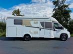 Carado T447 camper 4pers [ Airco Kachel Schotel Hefbed], Caravans en Kamperen, Automaat, Ringverwarming, Diesel, Particulier