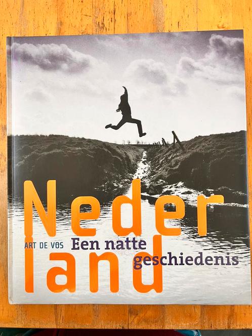 A. de Vos - Nederland, een natte geschiedenis, Boeken, Overige Boeken, Zo goed als nieuw, Ophalen of Verzenden