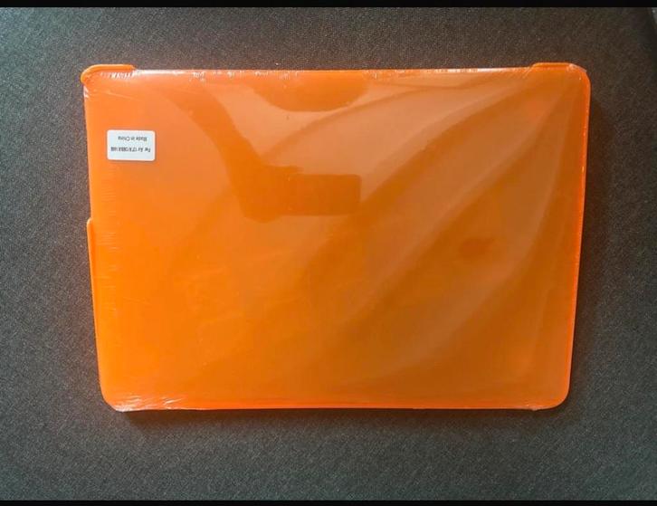 Nieuwe Macbook Air 13" Hard Cover - Oranje - Nieuw!, Computers en Software, Laptophoezen, Nieuw, 13 inch, Ophalen of Verzenden