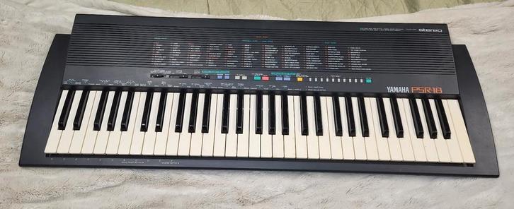 Yamaha PSR-18 Keyboard - 61 Toetsen - Draagbaar, Muziek en Instrumenten, Keyboards, Gebruikt, 61 toetsen, Yamaha, Ophalen of Verzenden