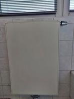 Radiator - 90x60cm - Badkamer geschikt, Doe-het-zelf en Verbouw, Verwarming en Radiatoren, Ophalen