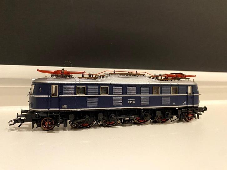 Marklin 39680 elektrische locomotief E18 DB MFX, Hobby en Vrije tijd, Modeltreinen | H0, Zo goed als nieuw, Locomotief, Wisselstroom