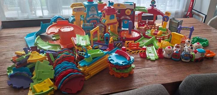 VTech Toet Toet Auto's - Groot Speelset, Hobby en Vrije tijd, Feestartikelen, Ophalen
