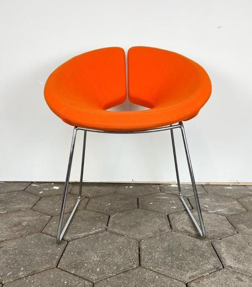 Oranje Artifort Little Apollo stoel van Patrick Norguet, Huis en Inrichting, Stoelen, Zo goed als nieuw, Eén, Metaal, Stof, Overige kleuren
