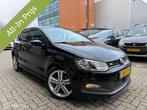 VOLKSWAGEN POLO 1.2 TSI R-LINE | NAVIGATIE | 1 JAAR GARANTIE, Gebruikt, 4 cilinders, Handgeschakeld, 1007 kg