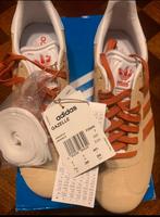 Adidas Gazelle, 40 2/3, UNISEX, nieuw in doos, Ophalen, Nieuw, Maat 38/40 (M), Zwart