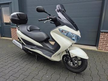 Suzuki Burgman 200 4T Executive Motorscooter 1207 km BJ 2013 beschikbaar voor biedingen