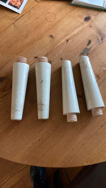 Poten meubels hout beschikbaar voor biedingen