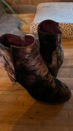 Velvet hakken (Sasha) maat 37, Kleding | Dames, Ophalen of Verzenden, Zo goed als nieuw, Zwart