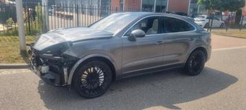 Porsche cayenne coupe 2019 hybride  beschikbaar voor biedingen