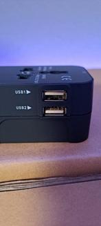 Wereldstekker met 2 usb poorten NIEUW!, Nieuw, Ophalen of Verzenden