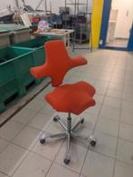 HÅG Capisco 8106 bureaustoel, Huis en Inrichting, Bureaustoelen, Ophalen, Ergonomisch, Oranje, Bureaustoel