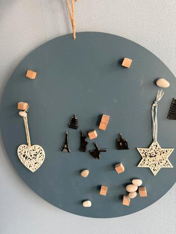 Magneetbord doorsnee 60 cm  beschikbaar voor biedingen
