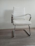 Te koop: Een mooie witte design fauteuil, Huis en Inrichting, Fauteuils, Ophalen, Zo goed als nieuw, 75 tot 100 cm, 50 tot 75 cm