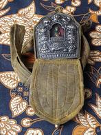 Mooi origineel oud reisaltaar uit Nepal met Boeddha 13,5 cm.