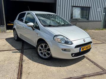 Fiat Punto Evo Carplay/Camera Navi cruis/Airco beschikbaar voor biedingen