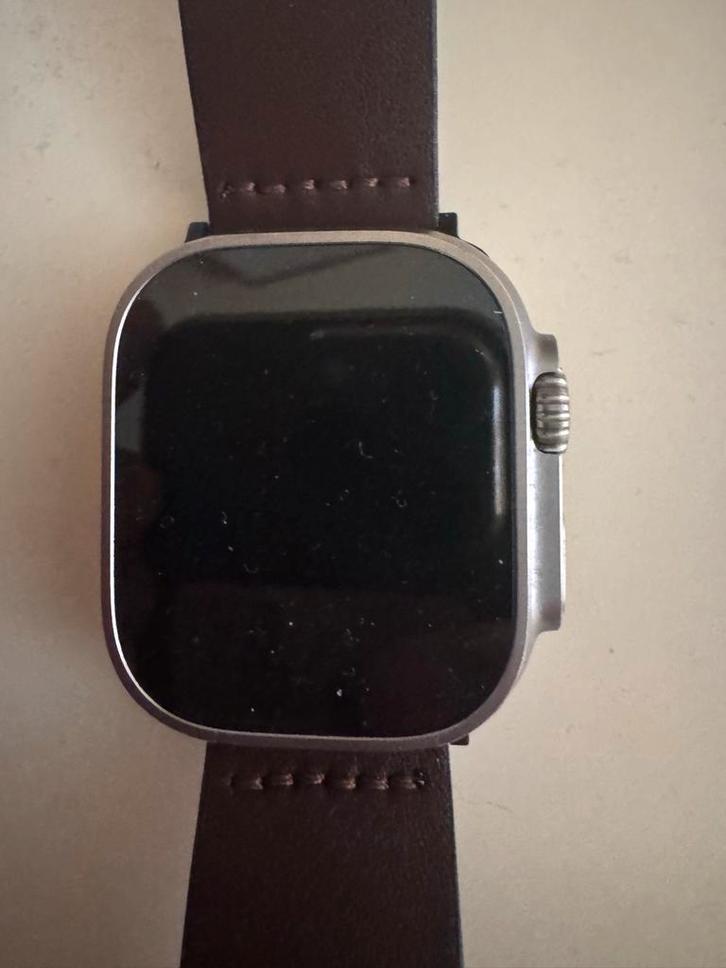 Apple Watch Ultra 2 49mm - Zo goed als nieuw!, Sieraden, Tassen en Uiterlijk, Smartwatches, Zo goed als nieuw, iOS, Zilver, Afstand