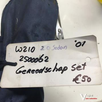 Mercedes W210 2500062  Gereedschap set  beschikbaar voor biedingen