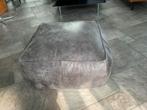 Leren poef twee x, grijs, Fred de la Bretoniere 70x70, Huis en Inrichting, Ophalen, Leer, Zo goed als nieuw, 50 tot 75 cm