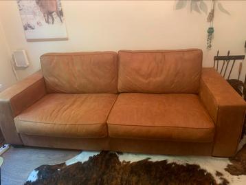 3 zits bank en fauteuil in cognac kleur beschikbaar voor biedingen