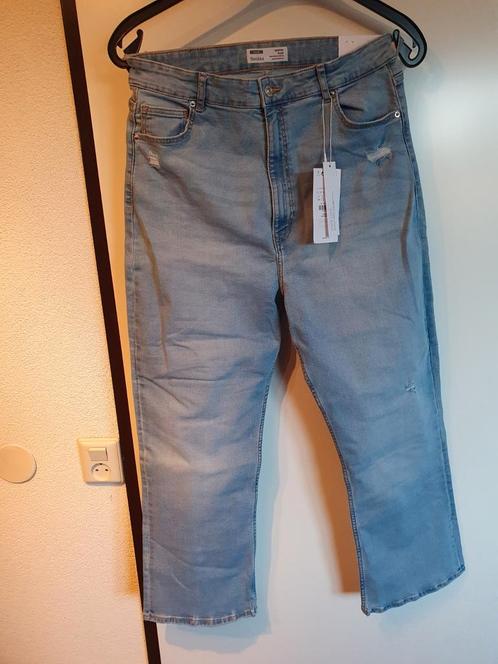 Bershka cropped Flare 44 dames jeans NIEUW!!!!, Kleding | Dames, Spijkerbroeken en Jeans, Nieuw, W33 - W36 (confectie 42/44), Blauw