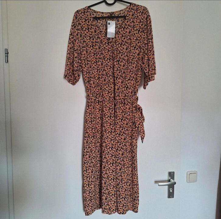 Nieuwe Hema jurk maat M, Kleding | Dames, Jumpsuits, Nieuw, Maat 38/40 (M), Ophalen of Verzenden