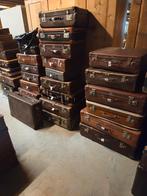 Koffer, oude koffers, kisten,mand,oud linnengoed,emaille., Ophalen