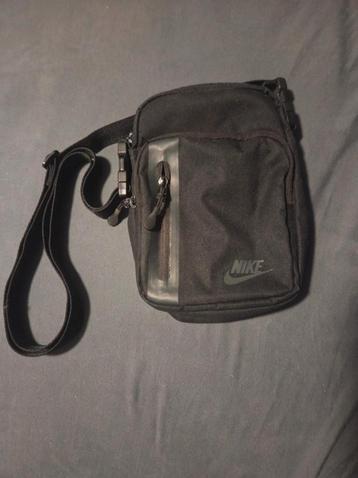 Nike Schoudertas - Zwart beschikbaar voor biedingen