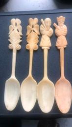 4 antieke eierlepeltjes van been, Antiek en Kunst, Antiek | Bestek, Ophalen of Verzenden