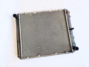 Radiateur Volvo 240 740 760 780 940 960 8603894 beschikbaar voor biedingen