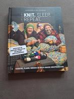 Knit. Sleep. Repeat. Breiboek, Boeken, Ophalen of Verzenden, Nieuw, Breien en Haken, Dendennis & Mr. Knitgear
