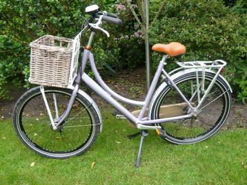 mooie batavus diva aluminium 28inch 56cm 3versn  beschikbaar voor biedingen