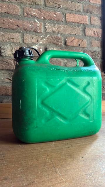 Jerrycan - 5 liter - zonder schenktuit beschikbaar voor biedingen