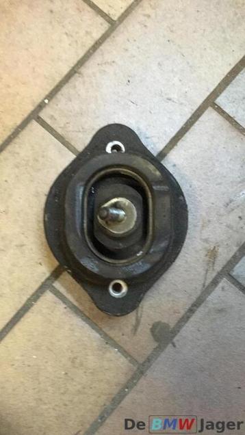 Motorsteun links rechts BMW X5 E53 22116750727 beschikbaar voor biedingen