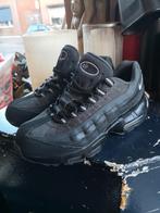 Nike Air Mt 39 zwart, Kleding | Dames, Schoenen, Ophalen of Verzenden, Zo goed als nieuw, Zwart, Sneakers of Gympen