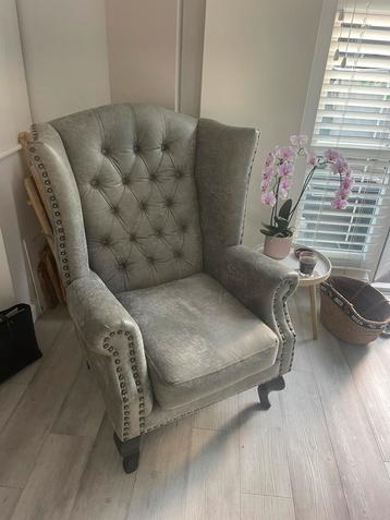 Fauteuil, licht grijs beschikbaar voor biedingen