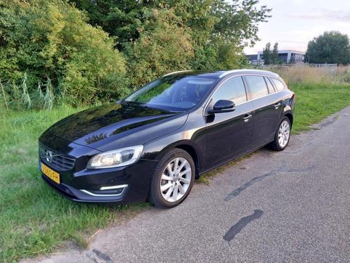 Volvo V60 D5 225pk Buisnes, BLIS, Leer, Navi, zeer compleet., Auto's, Volvo, Particulier, V60, ABS, Adaptieve lichten, Adaptive Cruise Control