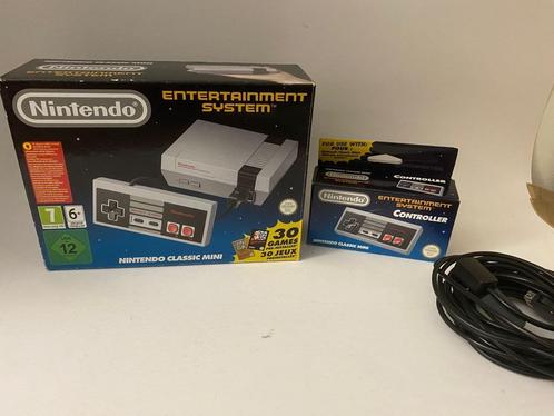 Nintendo NES mini + extra controller nieuwstaat, Spelcomputers en Games, Spelcomputers | Nintendo NES, Zo goed als nieuw, Met 2 controllers