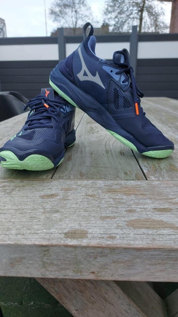 Mizuno Wave Momentum 3, Ophalen of Verzenden, Gebruikt, Schoenen