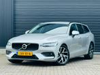 Volvo V60 T5 Momentum Pro/2020/250PK/Camera/Led/AppleCarplay, Auto's, Volvo, 4 cilinders, 1969 cc, Leder en Stof, USB